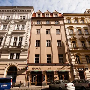 Apartment Fashion Loft, Prag