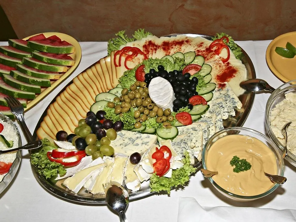 براغ A Plus Hotel & Hostel