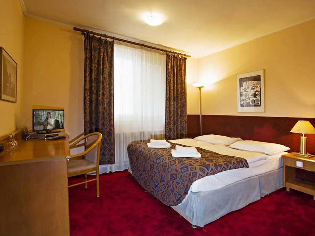 براغ A Plus Hotel & Hostel جمهورية التشيك