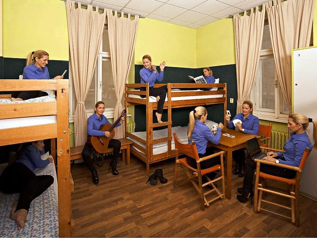 براغ A Plus Hotel & Hostel