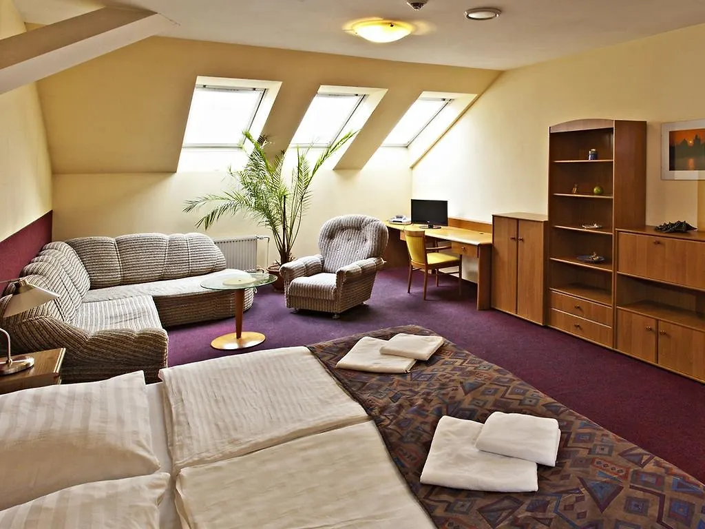 A Plus Hotel & Hostel Praga